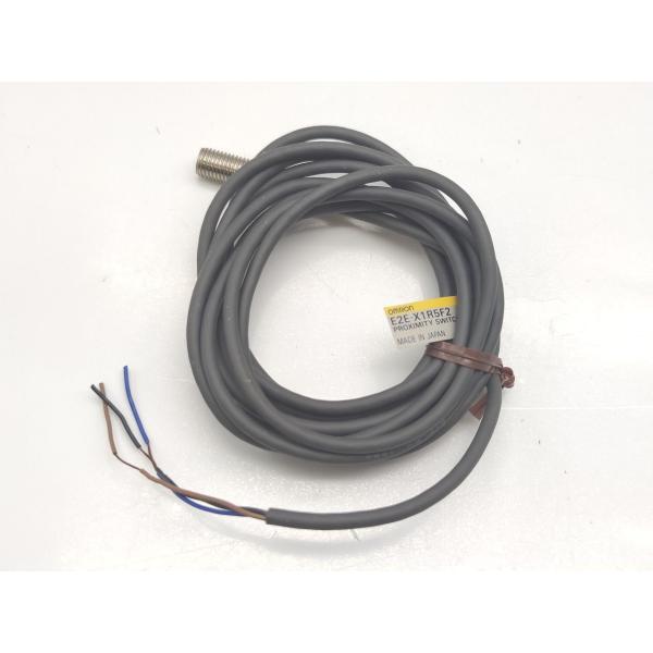 ※箱と中身が違います 中古 E2E-X1R5F2 オムロン OMRON 12to24VDC 2m 5点セット その1