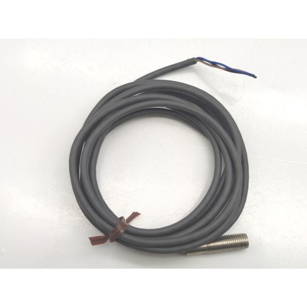 ※箱と中身が違います 中古 E2E-X1R5F2 オムロン OMRON 12to24VDC 2m 5点セット その1