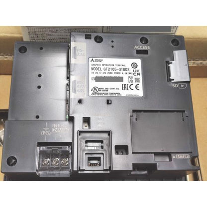 箱ラベルいたみあり 未使用 三菱 GOT GT2105-QTBDS
