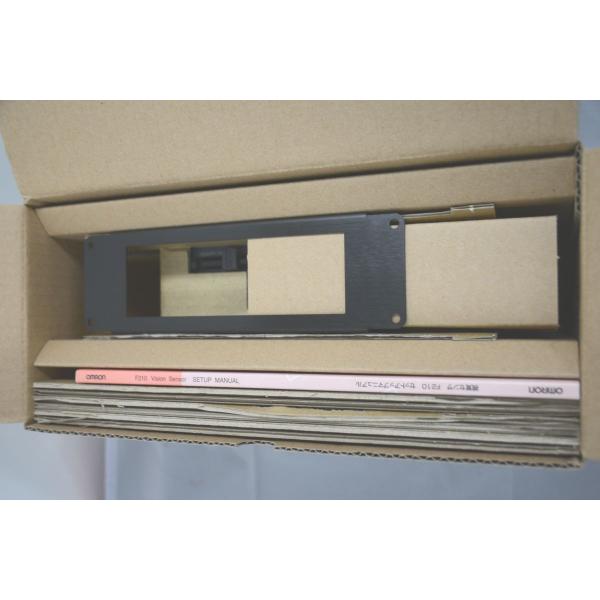 新品 オムロン F210-C10-WR OMRON