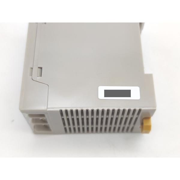 箱汚れあり 未使用 オムロン OMRON S82S-7724 12to24VDC