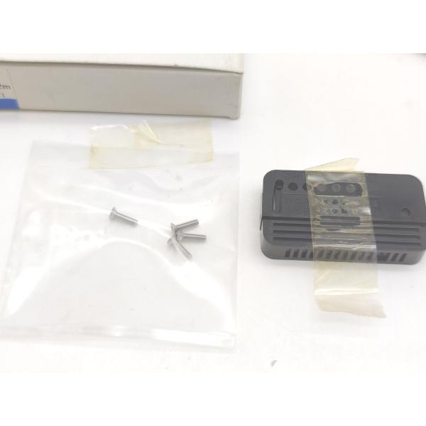 箱汚れ いたみあり 付属品テープあり オムロン OMRON 未使用 E32-T15XB 2m