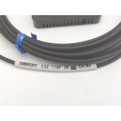 箱汚れいたみあり 未使用 オムロン OMRON E32-T16P 2m