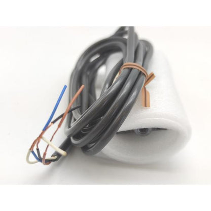 箱汚れあり 新品 オムロン OMRON E8CC-AN0C 12 to 24VDC 3点セット