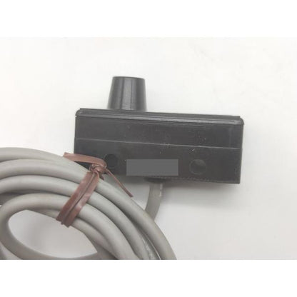 箱いたみあり 未使用 オムロン OMRON TL-M5ME1 10to30VDC