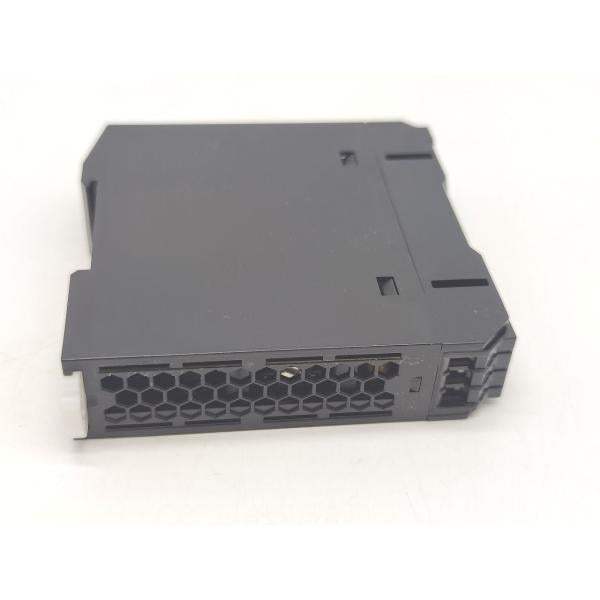 箱汚れ・いたみあり 新品 オムロン OMRON S8VK-G01512 AC100-240V