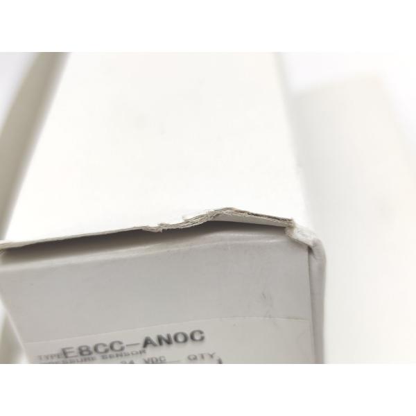 箱汚れ・いたみあり 新品 オムロン OMRON E8CC-AN0C 12 to 24VDC 3点セット その1