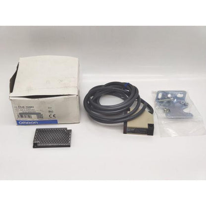 中古 オムロン OMRON E3JK-R2M2