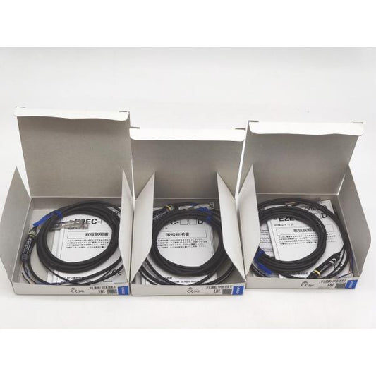 3台セット 新品 オムロン OMRON E2EC-CR8D2 2m 12to24VDC
