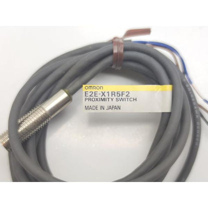 ※箱と中身が違います 中古 E2E-X1R5F2 オムロン OMRON 12to24VDC 2m 2点セット