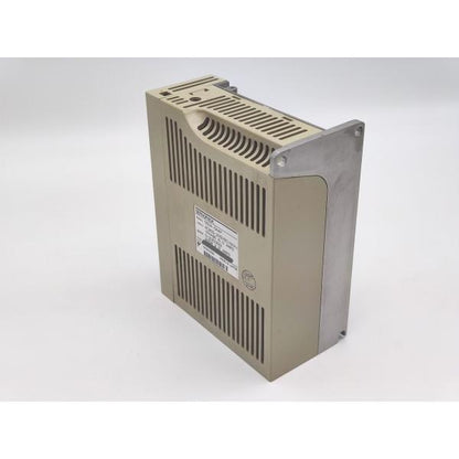中古 安川電機 YASKAWA SGDA-04AP その1