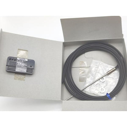 箱汚れあり 新品 オムロン OMRON E32-DC200BR 2m