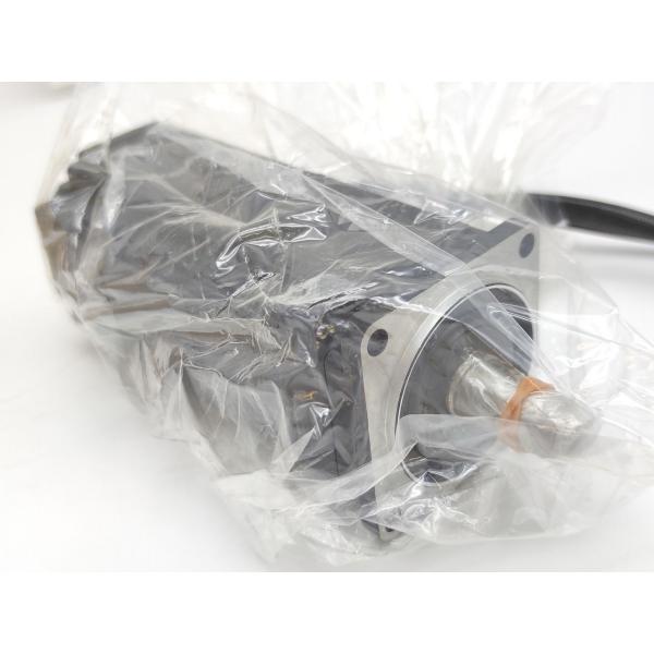 箱汚れあり 新品 安川電機 YASKAWA SGM-02A312B その2